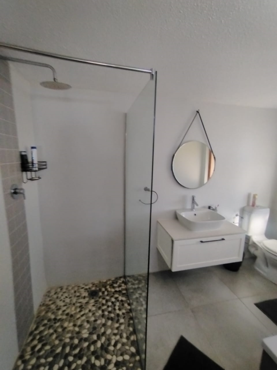 7 Bedroom Property for Sale in Lakeland North West
